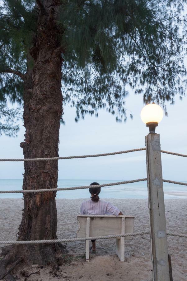 Baan Kratom Tong By The Sea Villa Cha-Am Exteriör bild