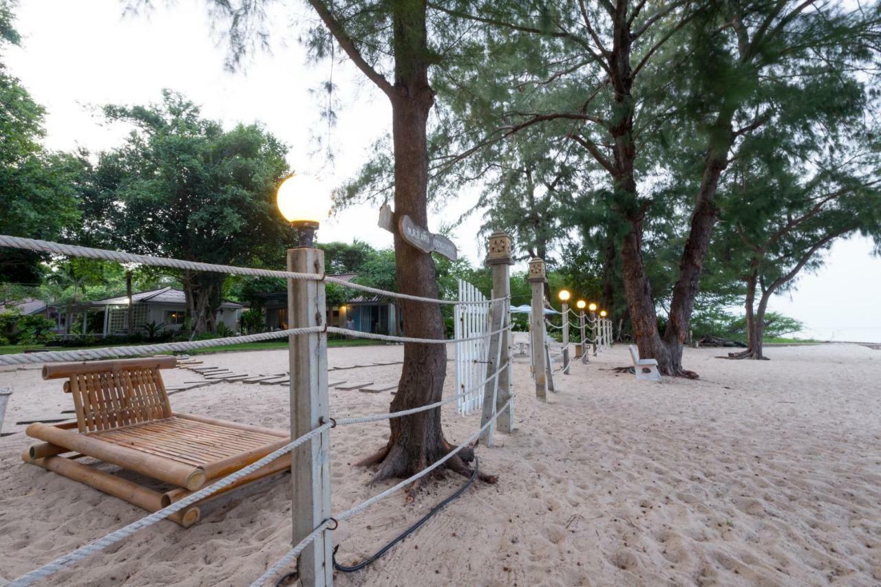 Baan Kratom Tong By The Sea Villa Cha-Am Exteriör bild
