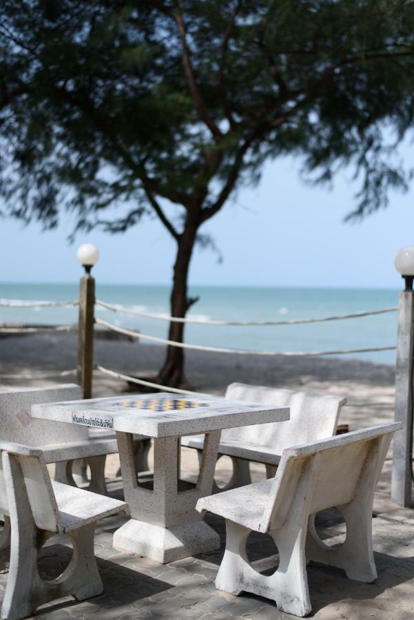 Baan Kratom Tong By The Sea Villa Cha-Am Exteriör bild