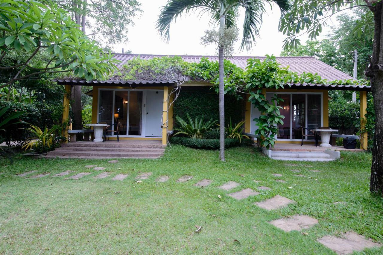 Baan Kratom Tong By The Sea Villa Cha-Am Exteriör bild